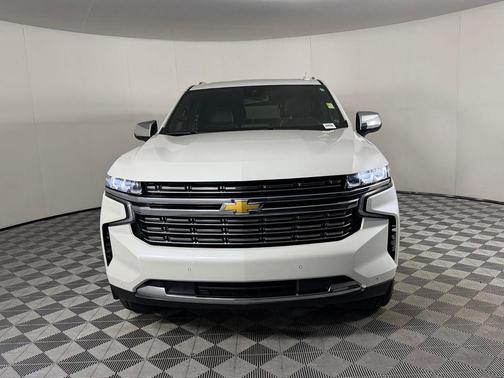 Iridescent Pearl Tricoat 2023 Chevrolet Tahoe Premier