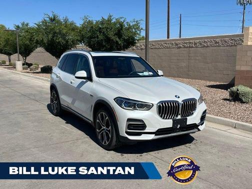 Mineral White Metallic 2023 BMW X5 PHEV xDrive45e
