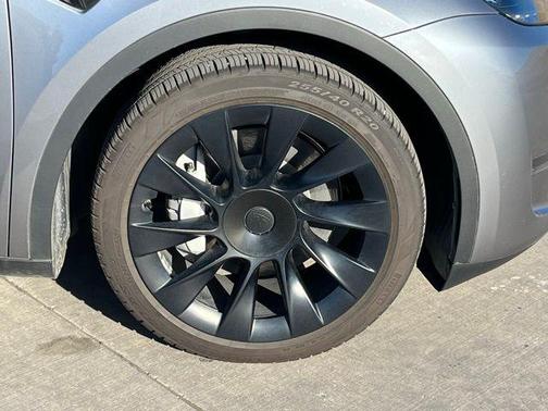 Quicksilver 2024 Tesla Model Y Long Range Dual Motor All-Wheel Drive