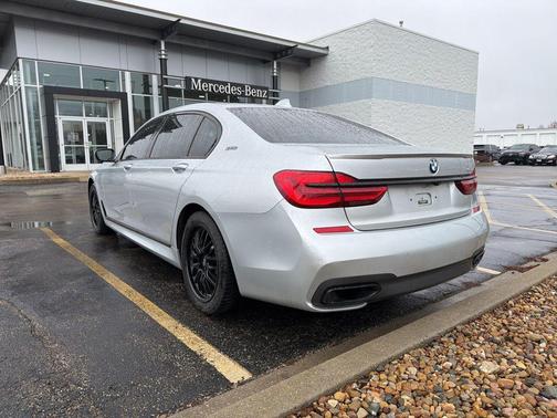 2018 BMW 740e xDrive iPerformance