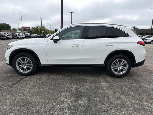 White 2025 Mercedes-Benz GLC 300 4MATIC