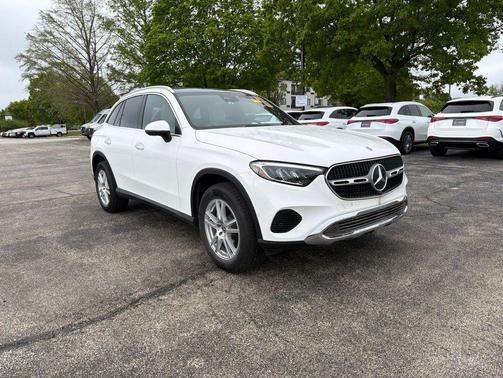 White 2025 Mercedes-Benz GLC 300 4MATIC