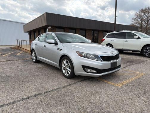 Bright Silver Metallic 2013 Kia Optima EX