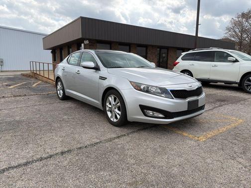 Bright Silver Metallic 2013 Kia Optima EX