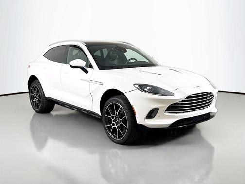 2021 Aston Martin DBX Base
