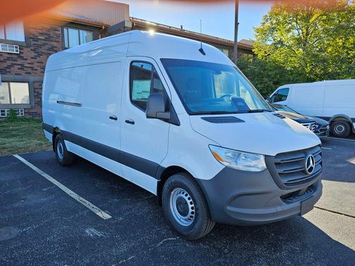 2026 Mercedes-Benz Sprinter 2500 Cargo 170 WB