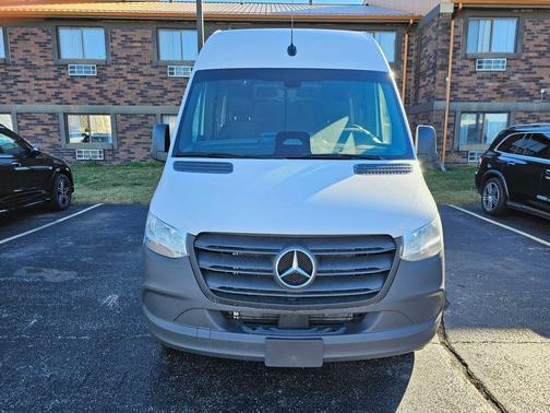 2026 Mercedes-Benz Sprinter 2500 Cargo 170 WB
