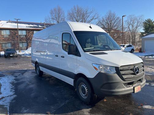 2026 Mercedes-Benz Sprinter 2500 Cargo 170 WB