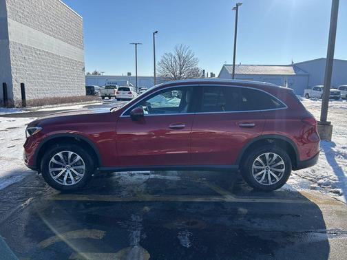 2023 Mercedes-Benz GLC 300 4MATIC