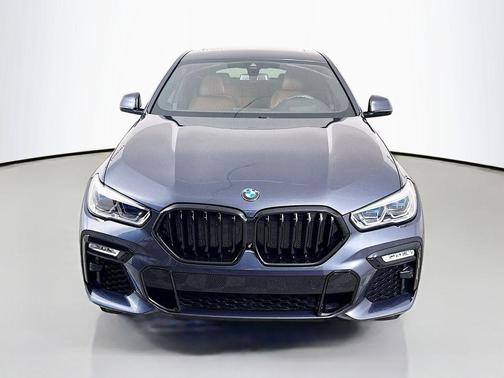 2021 BMW X6 M50i