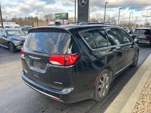 2017 Chrysler Pacifica Limited
