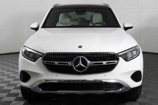 2025 Mercedes-Benz GLC 300 4MATIC