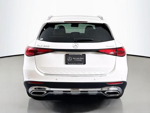 2025 Mercedes-Benz GLC 300 4MATIC