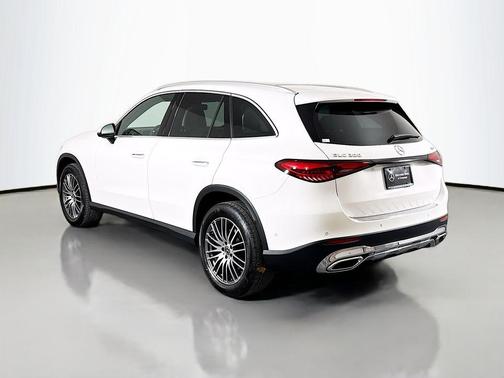 2025 Mercedes-Benz GLC 300 4MATIC