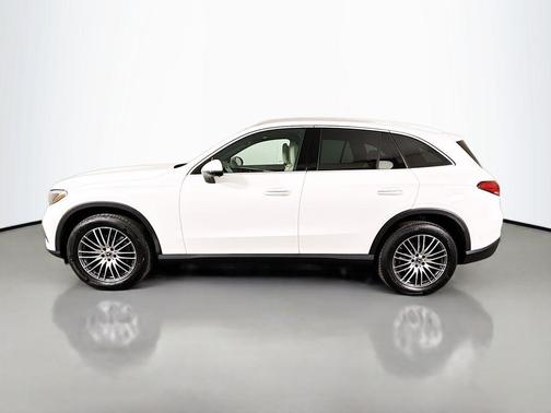 2025 Mercedes-Benz GLC 300 4MATIC