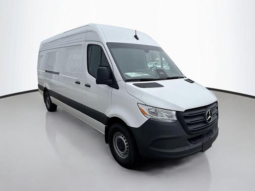 2026 Mercedes-Benz Sprinter 2500 Cargo 170 WB