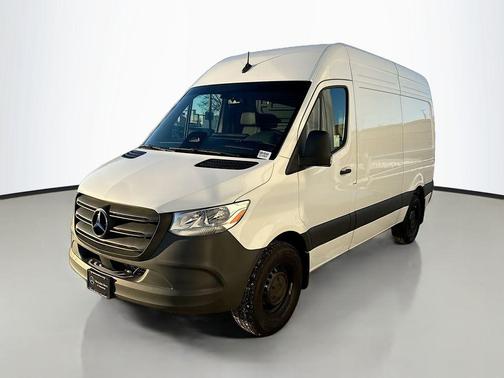 2025 Mercedes-Benz Sprinter 2500 Standard Roof
