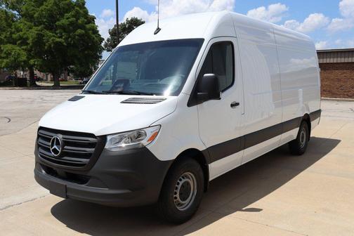2025 Mercedes-Benz Sprinter 2500 High Roof
