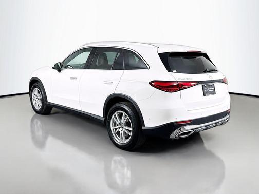2025 Mercedes-Benz GLC 300 4MATIC