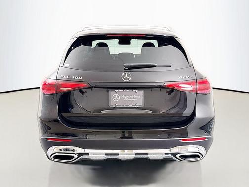 2026 Mercedes-Benz GLC 300 4MATIC