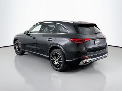 Graphite 2026 Mercedes-Benz GLC 300 4MATIC