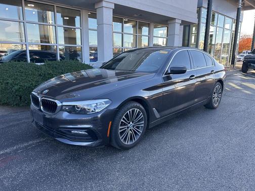 2018 BMW 530 530i