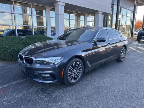 2018 BMW 530 530i