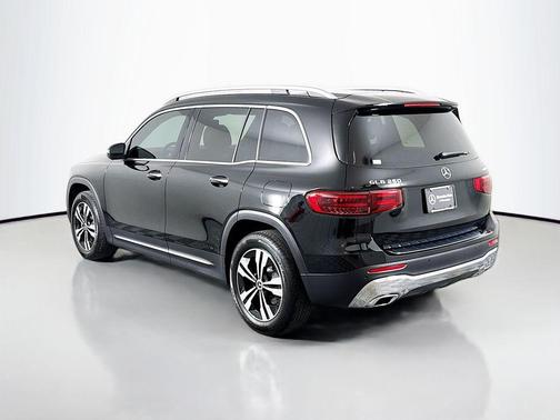 2025 Mercedes-Benz GLB 250 4MATIC