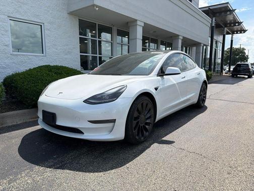 Pearl White Multi-Coat 2023 Tesla Model 3 Performance