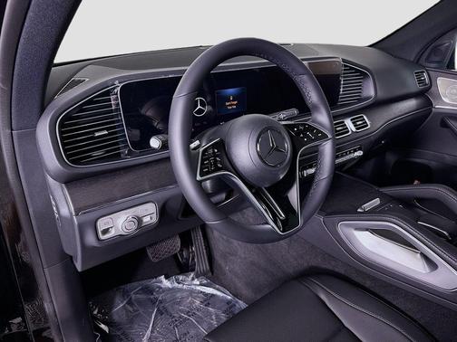 Obsidian Black Metallic 2026 Mercedes-Benz GLE 350 4MATIC