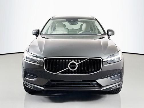 2021 Volvo XC60 T5 Momentum