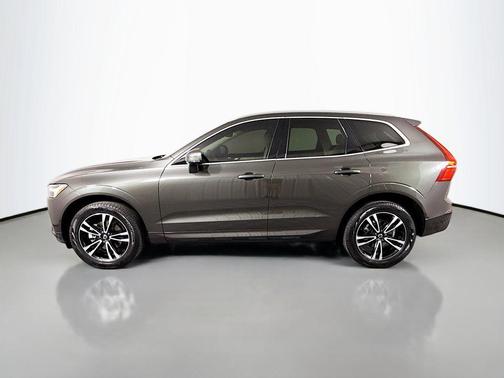 2021 Volvo XC60 T5 Momentum