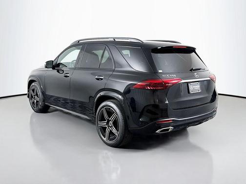 Black 2026 Mercedes-Benz GLE 450 4MATIC