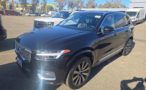 Onyx Black Metallic 2023 Volvo XC90 B6 Plus 7-Seater