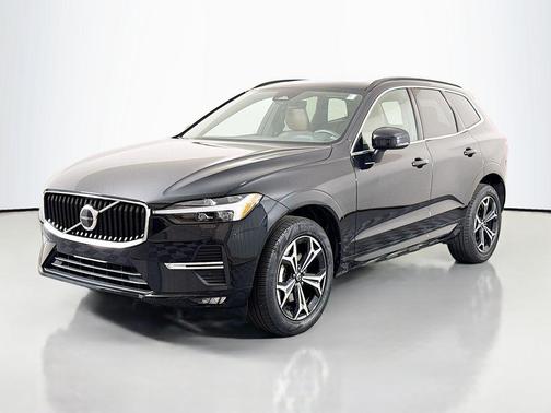 2022 Volvo XC60 B5 Momentum