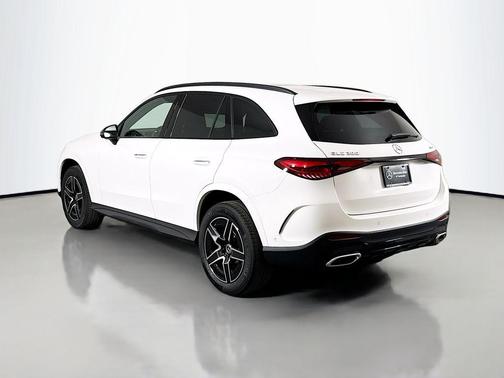 2026 Mercedes-Benz GLC 300 4MATIC