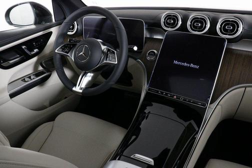 2025 Mercedes-Benz GLC 350e Base