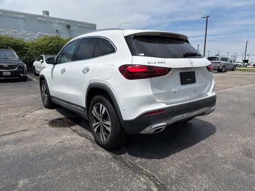 White 2025 Mercedes-Benz GLA 250 4MATIC