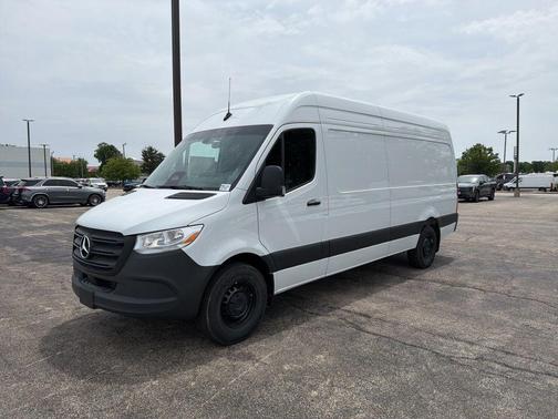 White 2026 Mercedes-Benz Sprinter 2500 Cargo 170 WB