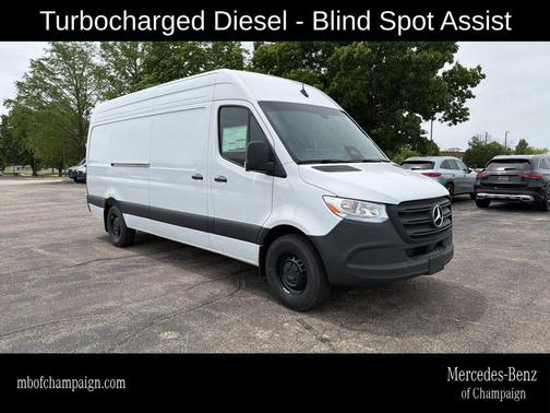 White 2026 Mercedes-Benz Sprinter 2500 Cargo 170 WB
