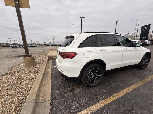 2022 Mercedes-Benz GLC 300 4MATIC
