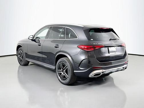 2026 Mercedes-Benz GLC 300 4MATIC