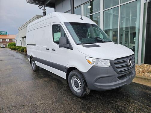 Arctic White 2026 Mercedes-Benz Sprinter 2500