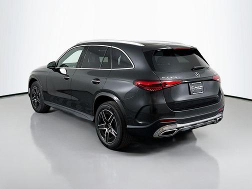 2026 Mercedes-Benz GLC 300 4MATIC