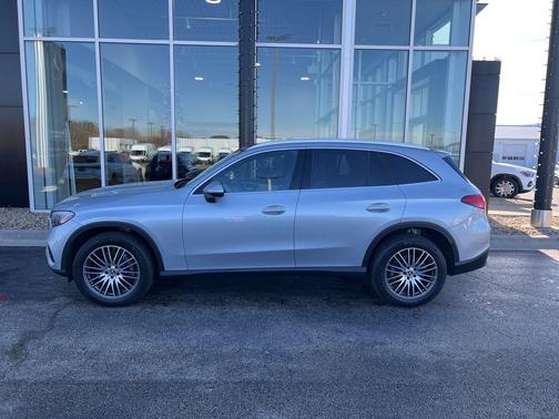 2024 Mercedes-Benz GLC 300 4MATIC