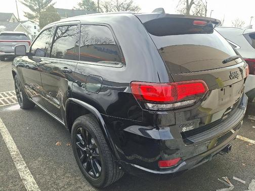 2017 Jeep Grand Cherokee Altitude