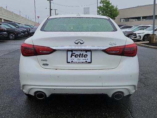 2022 INFINITI Q50 LUXE