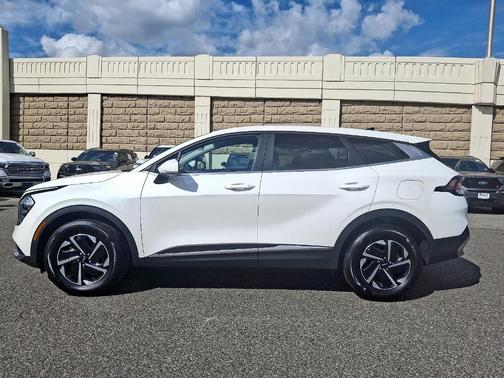 2023 Kia Sportage Hybrid LX
