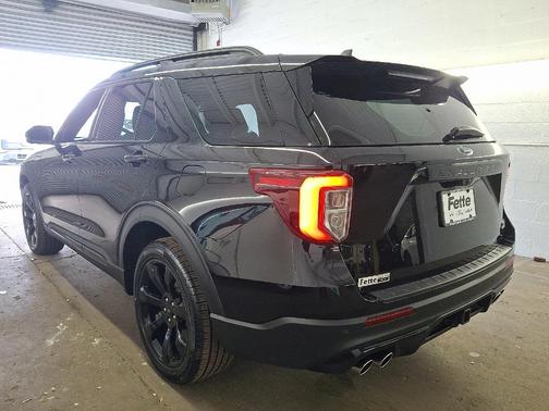 2022 Ford Explorer ST