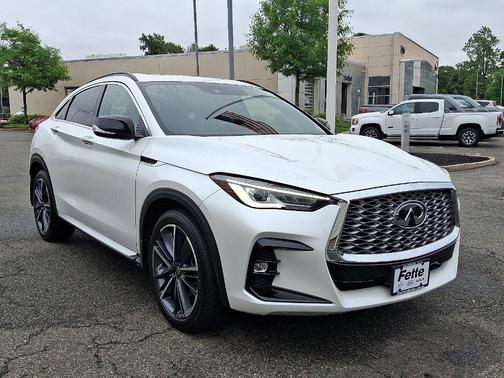 2023 INFINITI QX55 LUXE